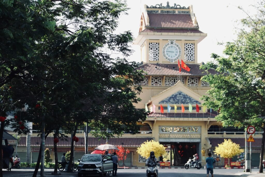 Vietnã do Século XXI e a visão de Ho Chi Minh 1 A visão de Ho Chi Minh no Vietnã do Século 21